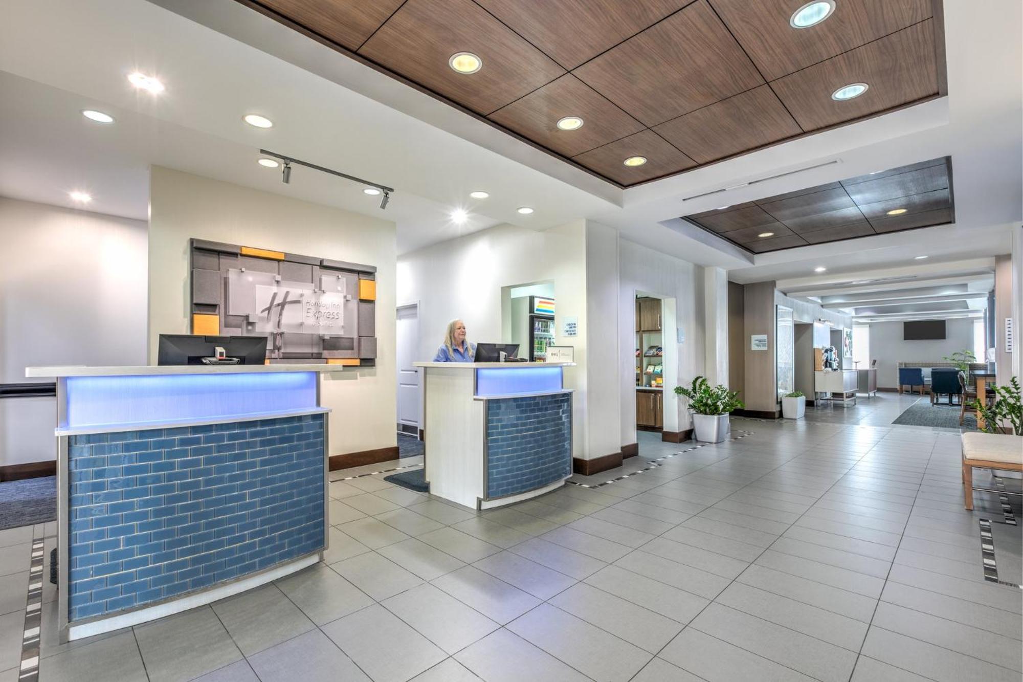 Holiday Inn Express Hotel & Suites Clute-Lake Jackson By Ihg Exteriér fotografie
