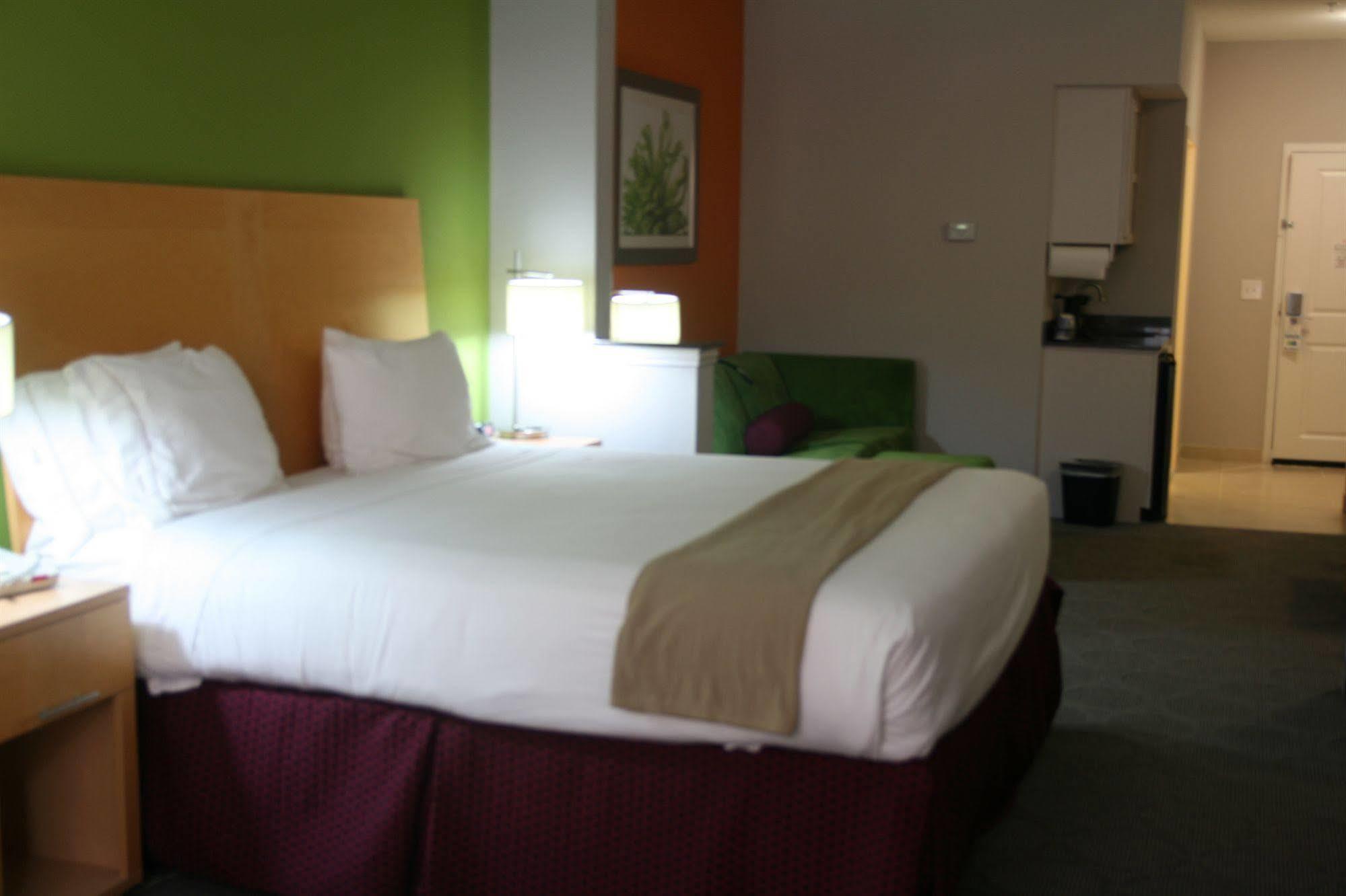 Holiday Inn Express Hotel & Suites Clute-Lake Jackson By Ihg Exteriér fotografie